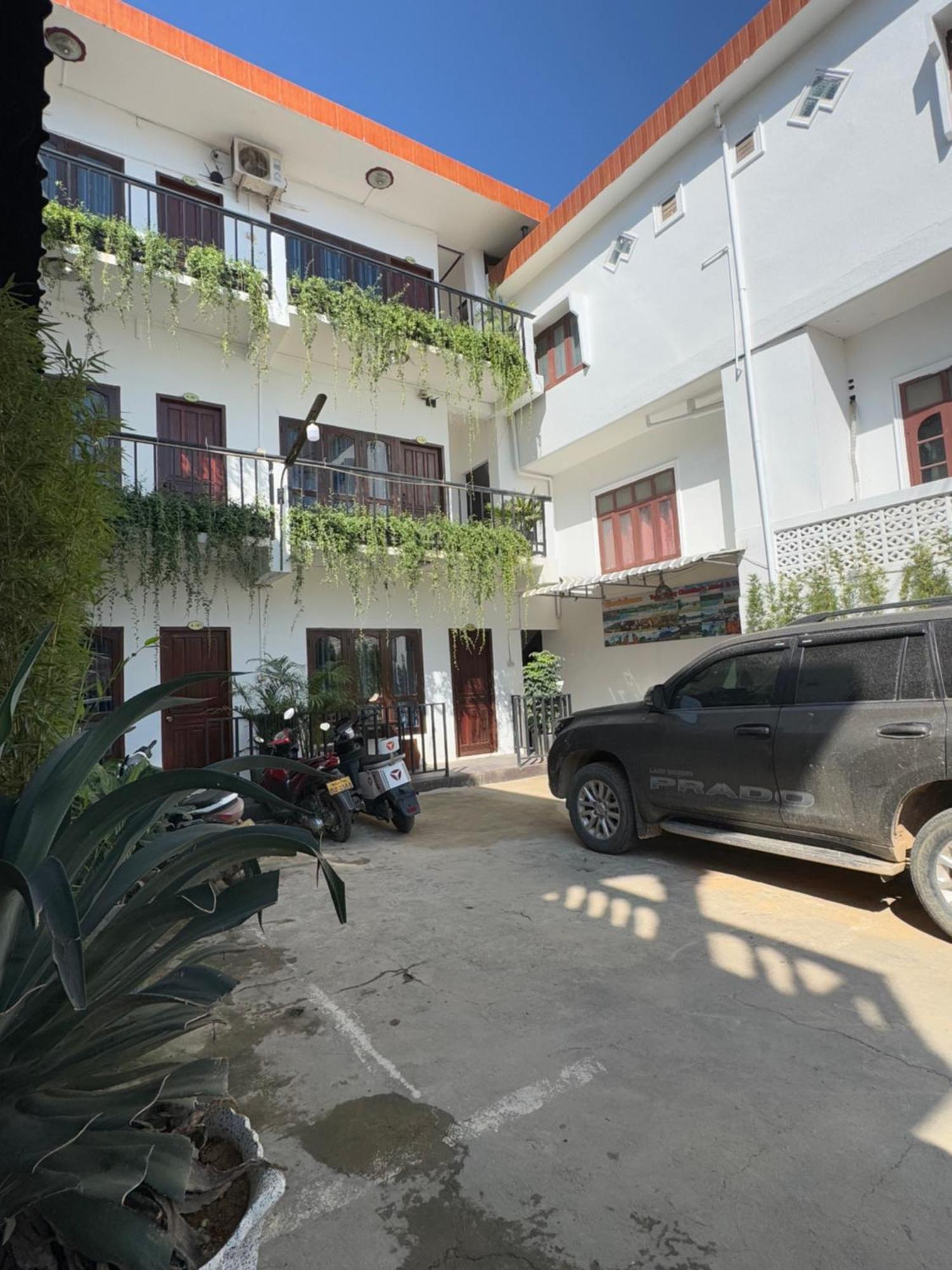 Vang Vieng Green Hotel Екстер'єр фото