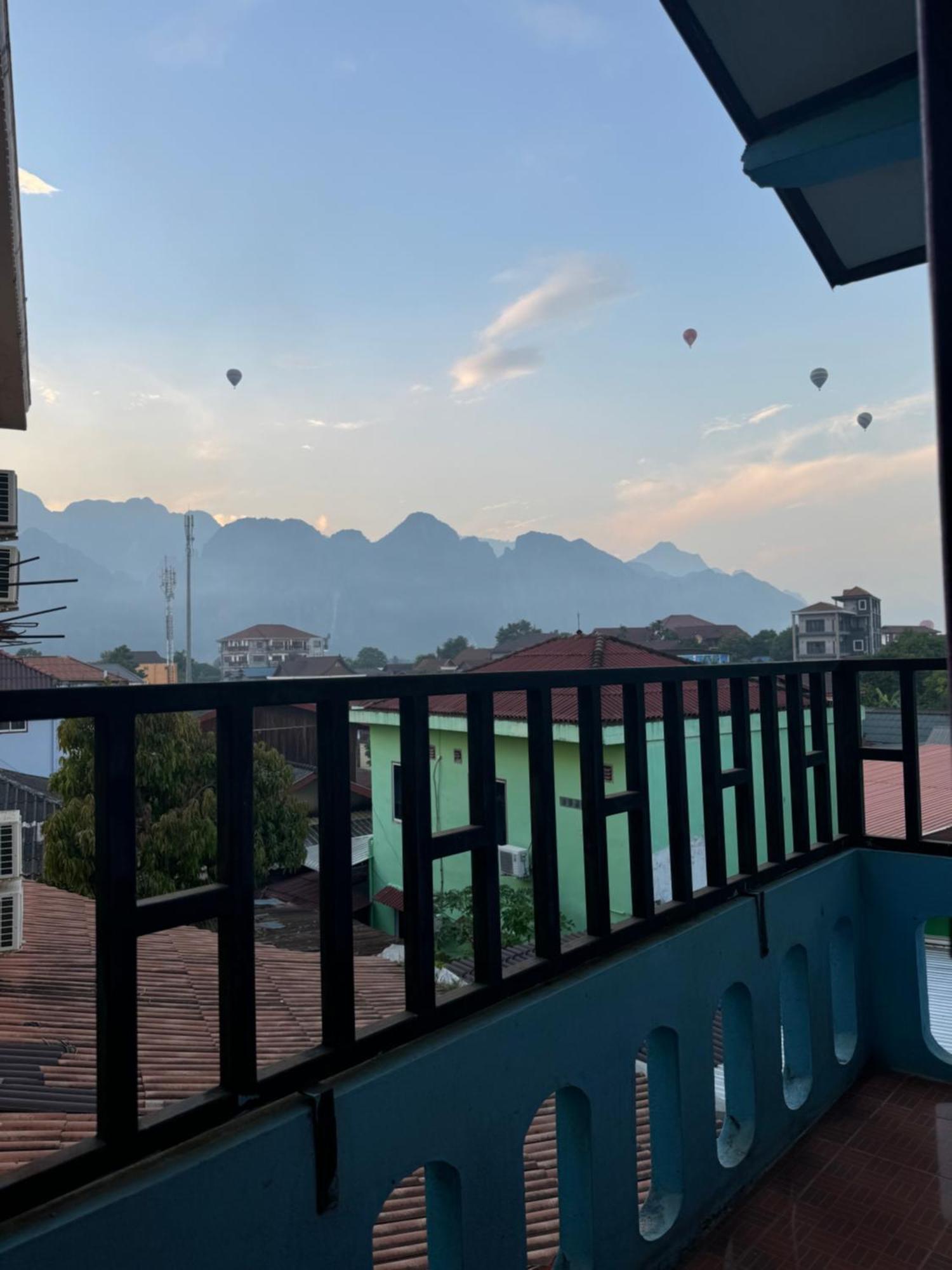 Vang Vieng Green Hotel Екстер'єр фото